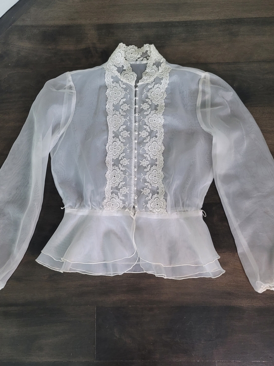 Tops - VINTAGE Shelley Johnson Twin Peaks Sheer Peplum Blouse Lace Trim Pearl Buttons